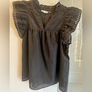 Entro flutter sleeve blouse